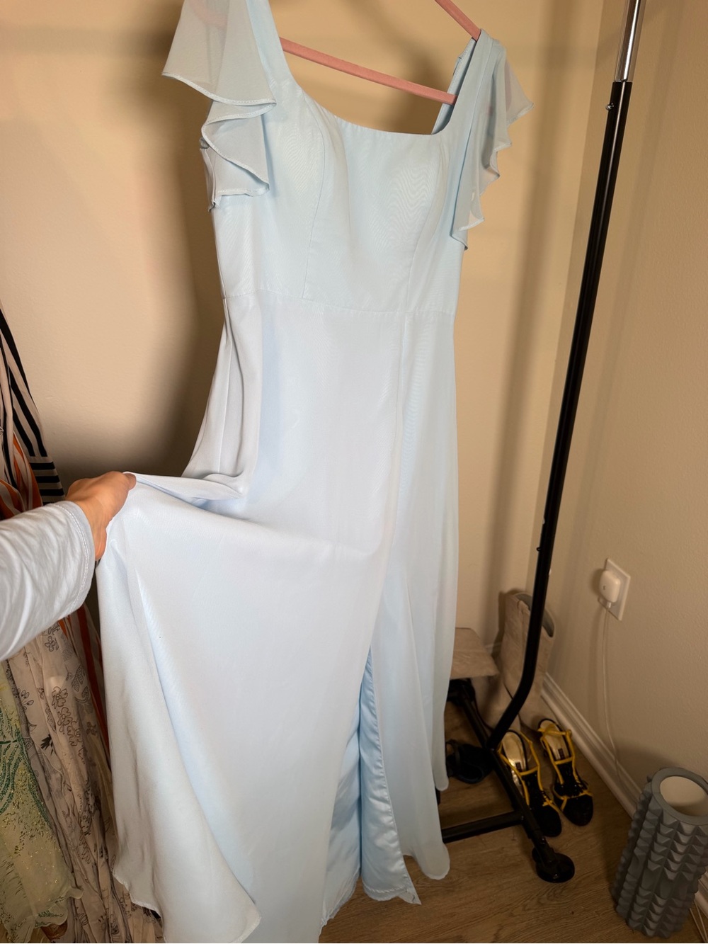Azazie Light Blue Chiffon Flutter Sleeve Maxi Dress A8 - Picture 4 of 6